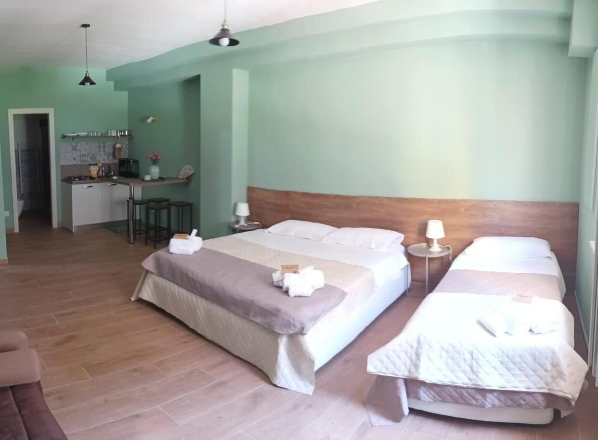 Incastro B&B In Crotone Eksteriør billede
