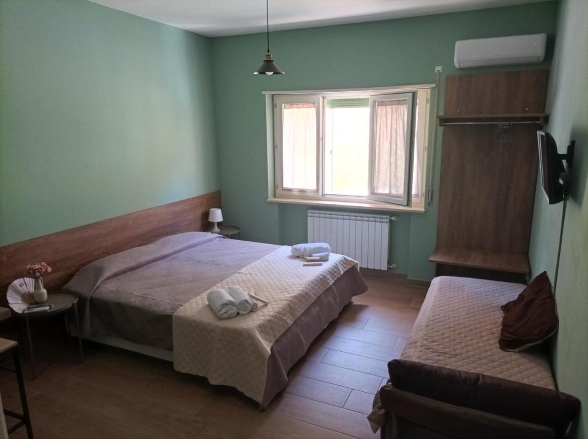Incastro B&B In Crotone Eksteriør billede