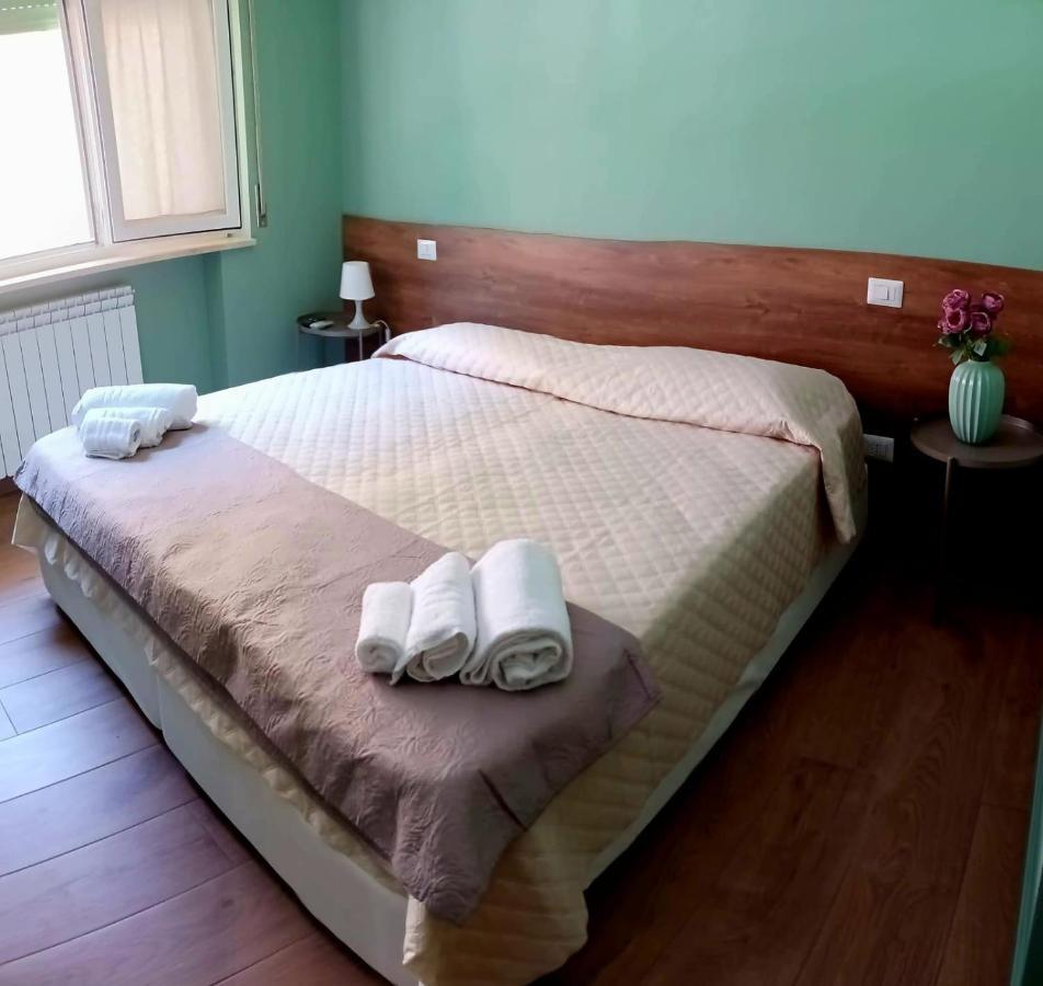 Incastro B&B In Crotone Eksteriør billede